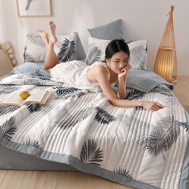 Simple Modern Air Condition Thin Blanket Summer Quilt Cotton Fluffy Plaid Blanket on The Bed Comfortable Comforter