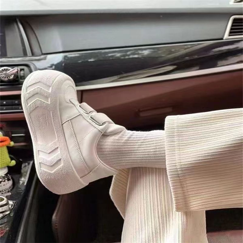 Zhao Ruth Ins Wind Campus Wind Thick Sole Light Soft Velcro Muffin Baseplate Shoes Tide