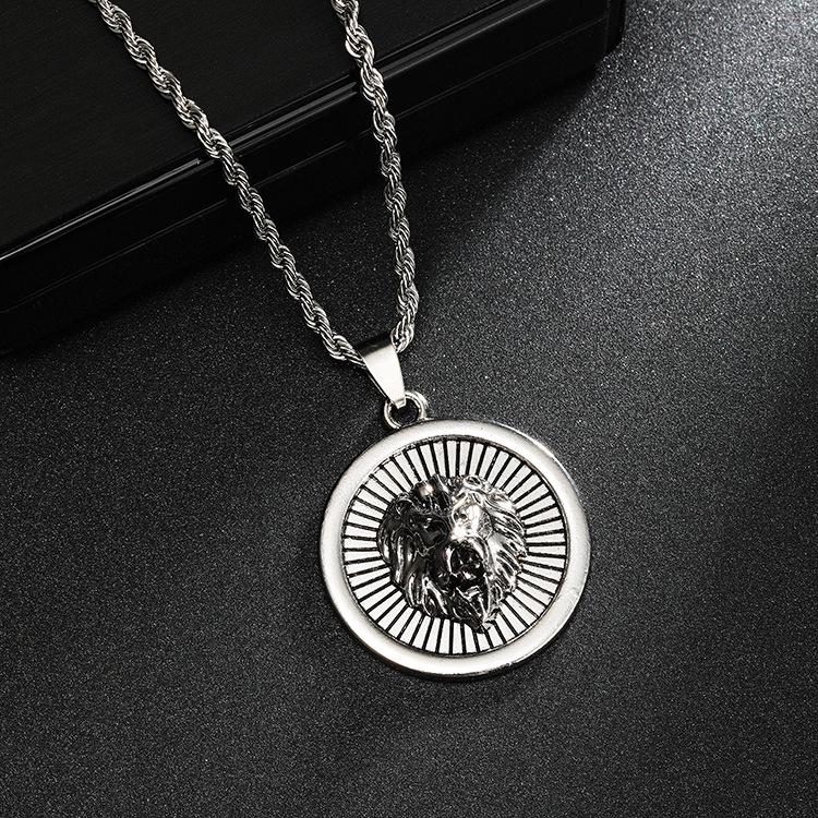 Round Tag Lion Head Three-dimensional Pattern Retro Street Aggressive Titanium Steel Twist Chain Jewelry Pendant Necklace