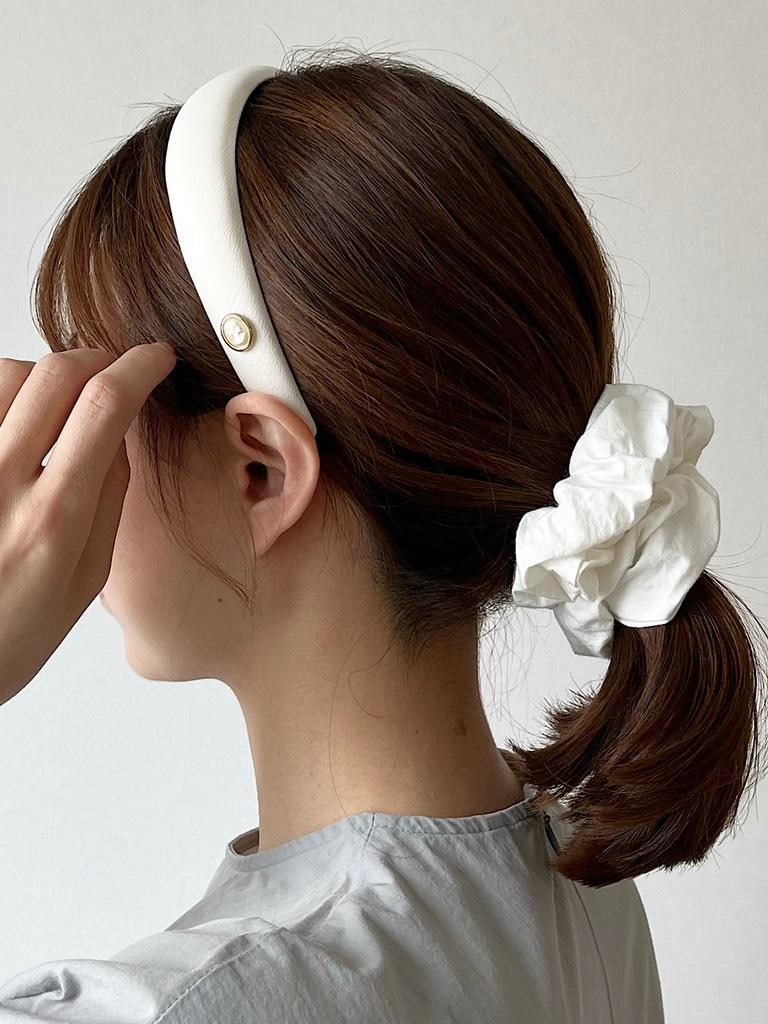 Oar Vintage Mood Cameo Satin Volume Hairband [White]