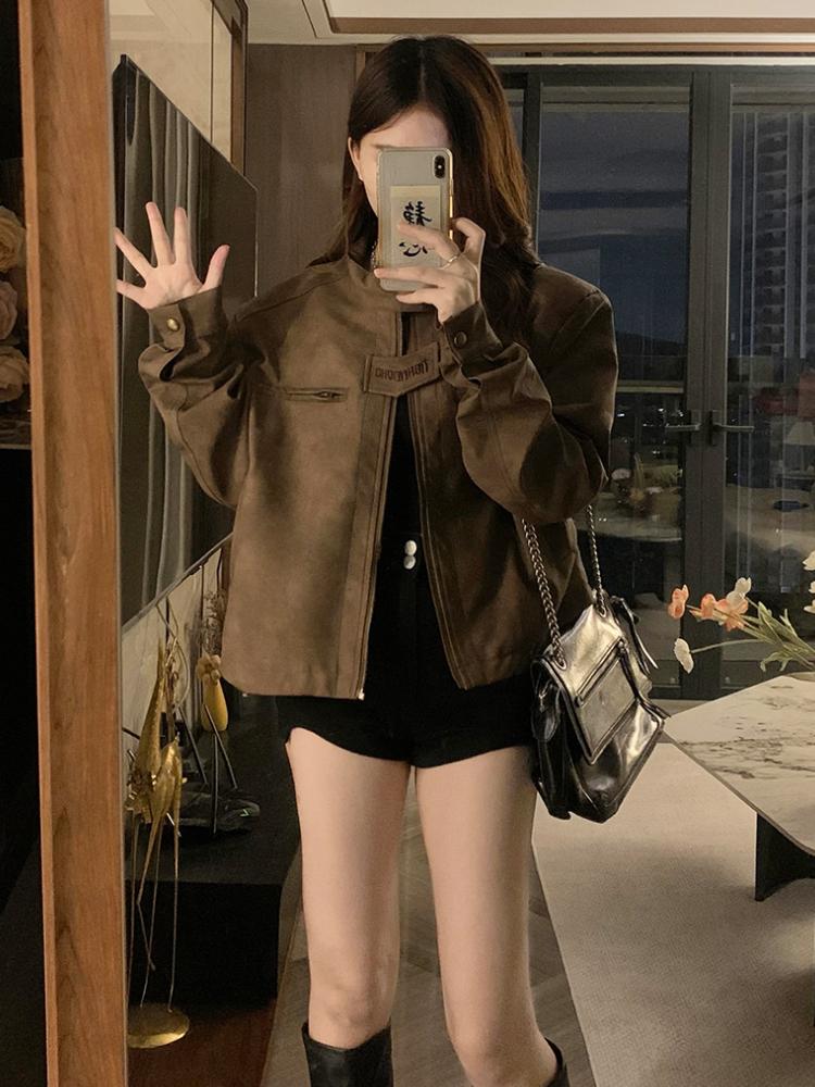 Americká retro hnědá motocyklová kožená bunda Ženy Módní Design Krátká ramenní vycpávka Bunda Grunge Estetický tenký kabát Streetwear