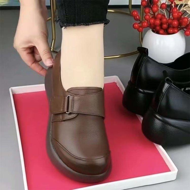 

Small leather shoes women s 2025 summer new thick-soled non-slip muffin shoes soft-soled mother shoes retro lightweight round head single shoes 40