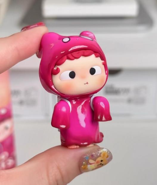 Černá Hra Heyone Oh Cub Kapuce Dobrodružství Roztomilá Série Částic Mini Slepá Krabička Roztomilá Trendy Hračka Ozdoby Dárek na Valentýna