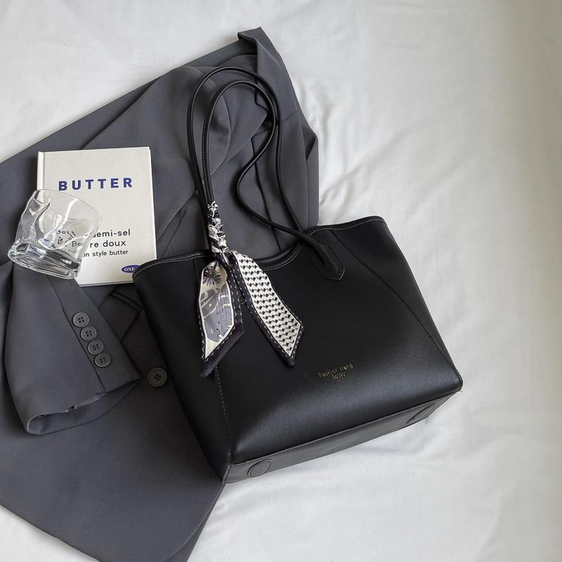 Women's Tote Bag Soft Leather Large Capacity Shoulder Bag