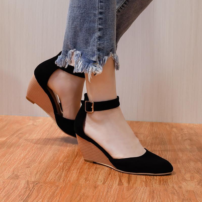 Mode Damen Slipper Retro Wildledersandalen Plateauabsatz Große Größe Schnallenriemen Modisches Damen Freizeit-Schuhwerk