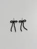 Sosoo Onyx Ribbon Earrings