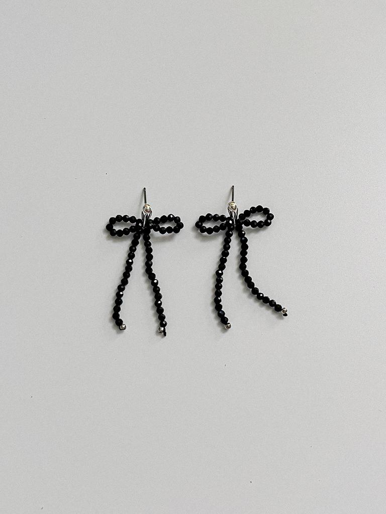 Sosoo Onyx Ribbon Earrings