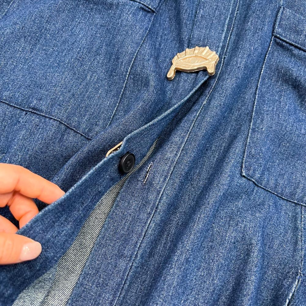 Abito rétro in denim senza maniche a linea ad A con vita cut-out e spacco