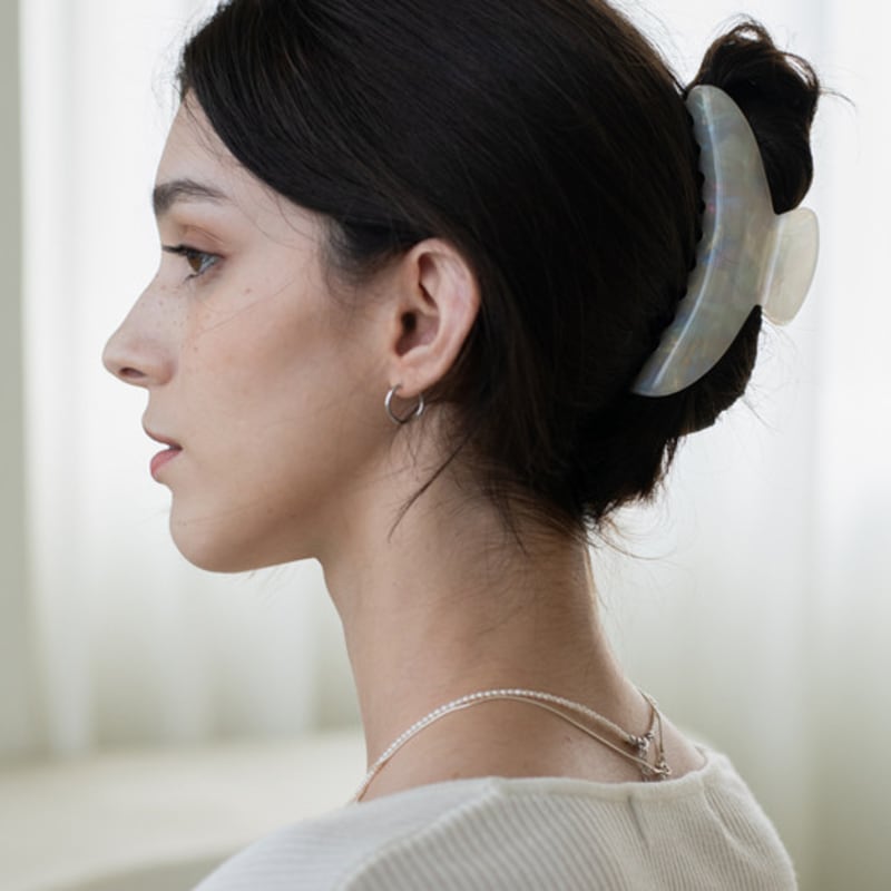 

Ssecondo Crescent hair claw clip_Moonlit white White