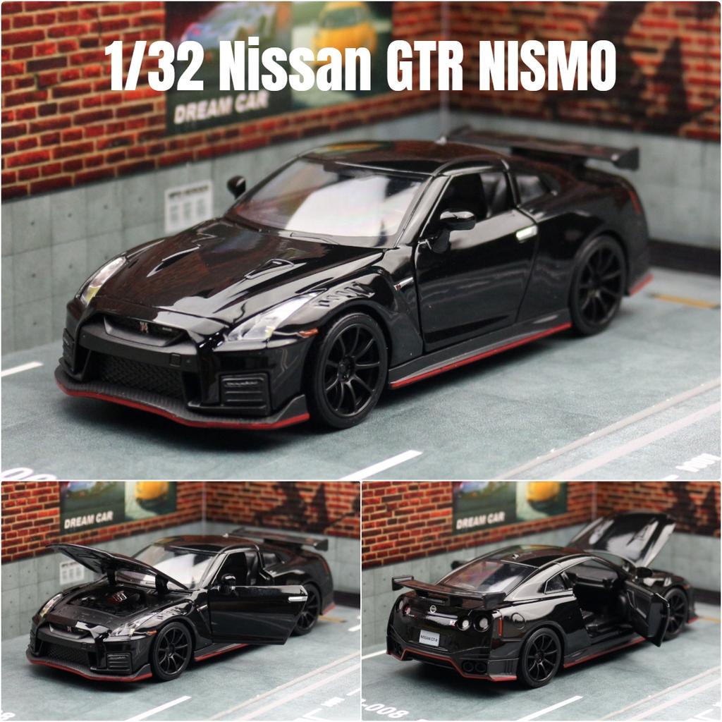 APU1 1/32 Nissan Skyline GTR R35 Nismo GT3 Racing Toy Car Model For Children RMZ CiTY Diecast Alloy Miniature Sound Light Collection