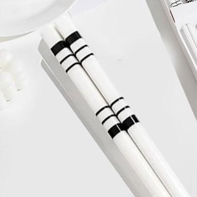 Besteck – Essstäbchen