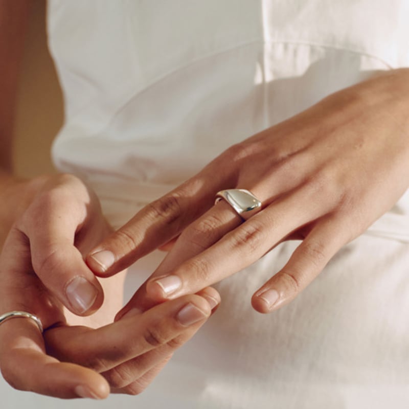 YUSOWA DUNE BOLD RING (WHITE GOLD)