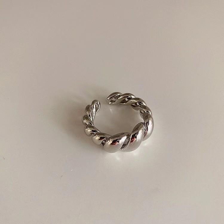 Korean Fashionable Style Gold Plated Twisted Open Ring With Adjustable Fit Women For