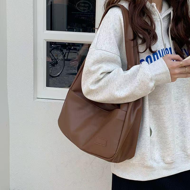 2023 Women's Large Capacity Soft Leather Bucket Tote - Autumn/Winter Shoulder Bag for College and Commute