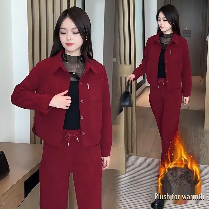 Women's Plus Velvet Corduroy Suit - Autumn/Winter Fashionable Plus Size Loose-Fit Coffee Two-Piece Set