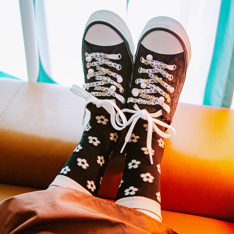 

Vintage Vivid Flower Fashion Socks rssw004 black