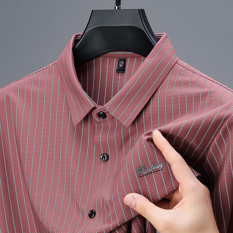 Men's Vertical Striped Short-Sleeve Non-Iron Shirt - Summer Fashion for Dad