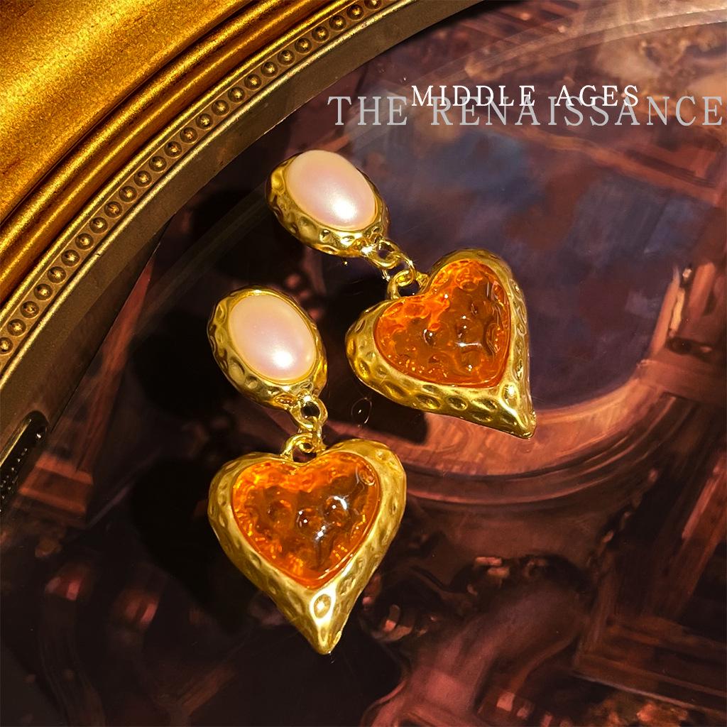 Boucles d'oreilles vintage style rétro avec design exagéré de palais occidental