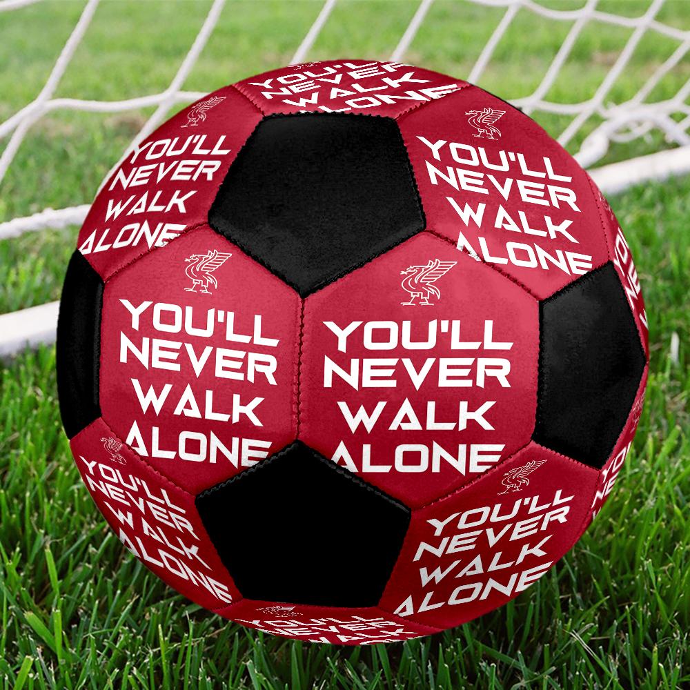 Fußball in Größe 5 mit Liverpool Football Club Thema, geeignet für Spiele drinnen und draußen, ein Geschenk für jeden geeignet.