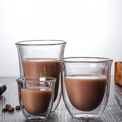 Naczynia do napojów – Kubki