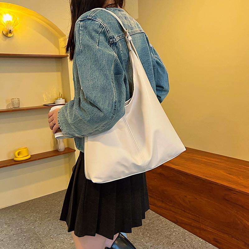 Pu Large Capacity Tote Bag For Women With Zipper Closure And Casual Street Style