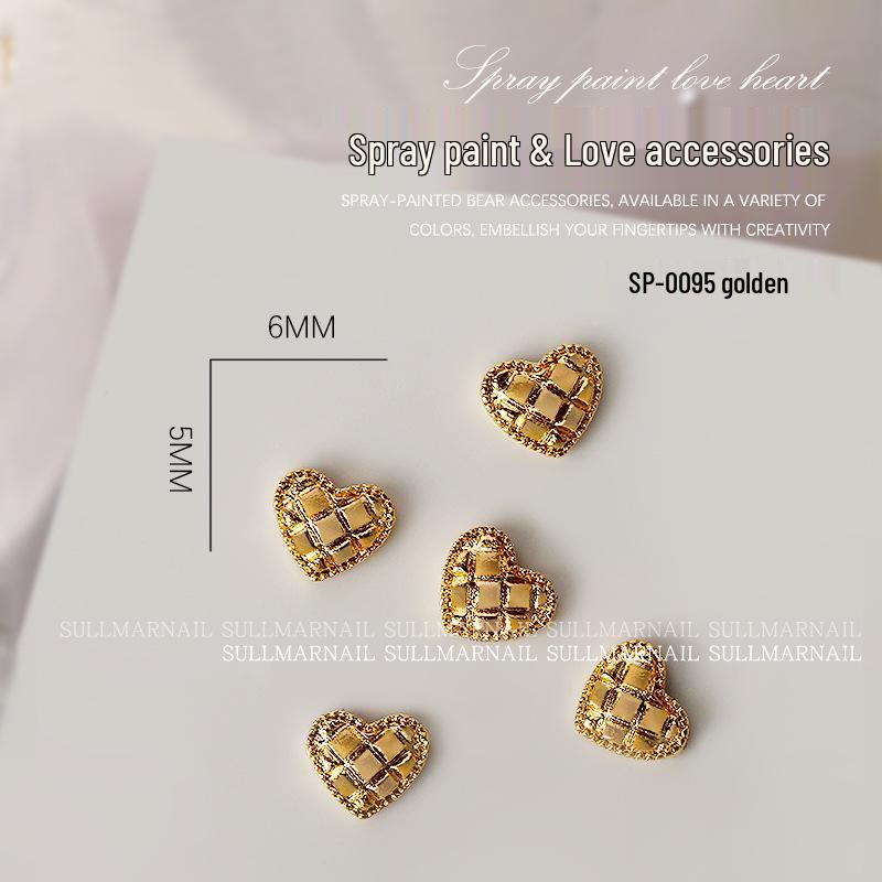 Nail Art Jewelry: Heart-Shaped Metal Cartoon Flat Bottom Spray Paint 3D Peach Heart Decorations (5 Pcs)
