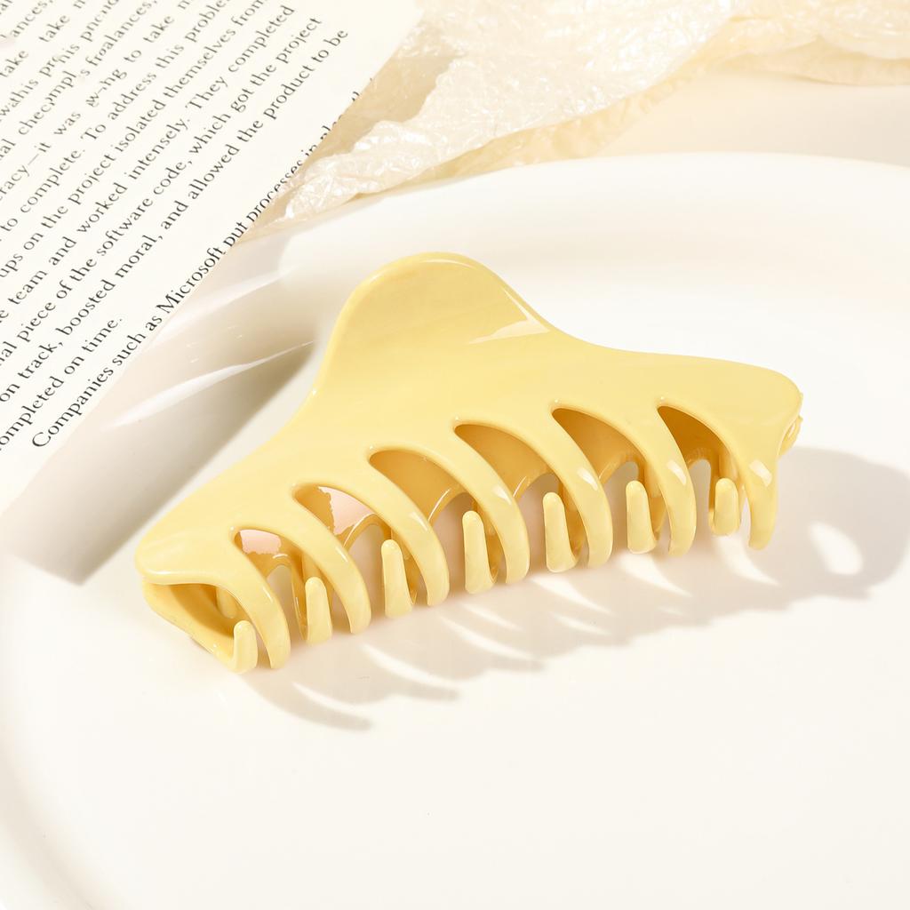 Retro Korean Acetate Hair Claw Large Crab Hair Clips Shark Clip Simple Hairpin Ponytail Hair Accessories Woman Girls