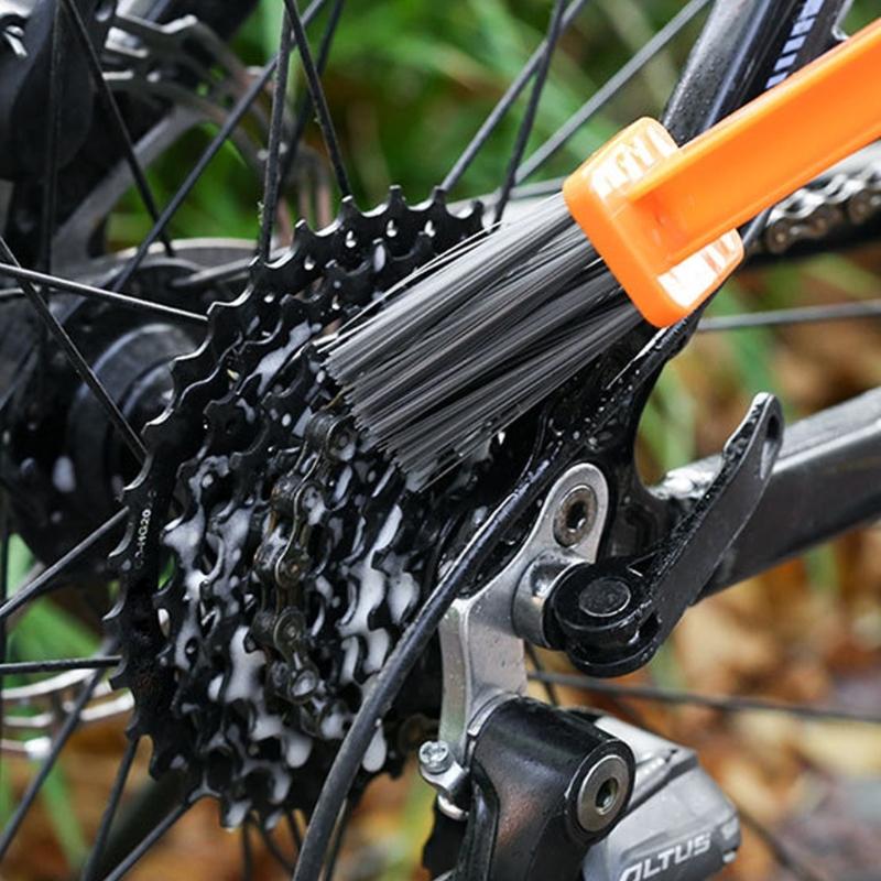 Multifunction Cleaning Brush Double Head Motorcycle Chain Cleaner Portable Bike Chain Cleaning Tool Chain Clean Brush