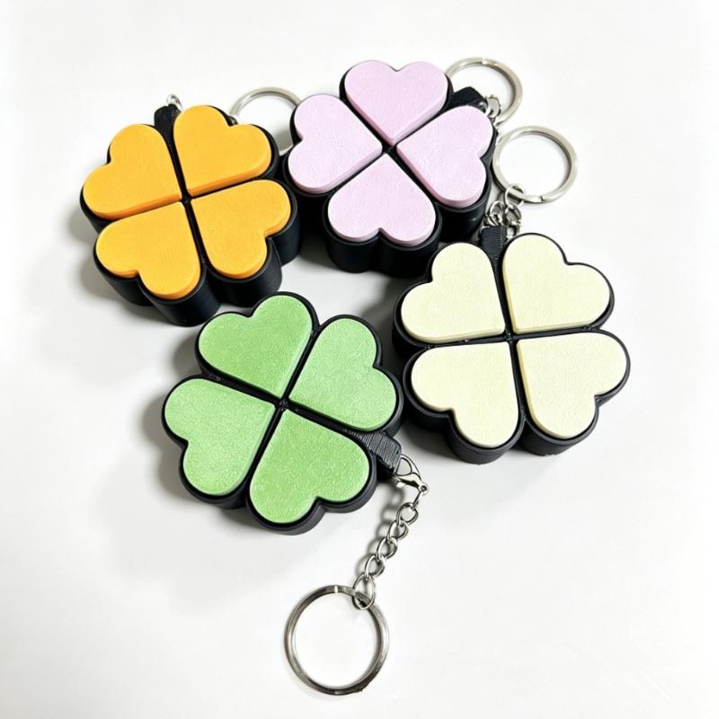Lucky Four-Leaf Clover Keychain Clickable Buttons Stress Relief Toy Backpack Pendant Party Gift For Kids Adults