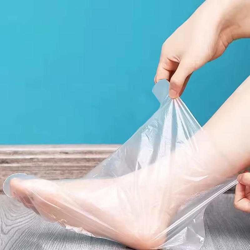 100Pcs/Pack Disposable Foot Covers Plastic Transparent Shoes Cover Paraffin Bath Wax SPA Therapy Bags Liner Booties Bag