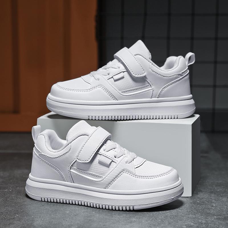 Kids' White Leather Skate Shoes for Boys - Comfortable Casual Footwear for Primary and Big Kids
