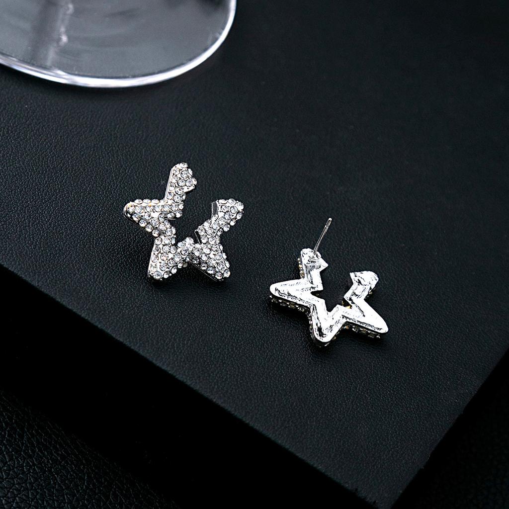 Light Luxury Full Diamond Five-Pointed Star Hollow Earrings, High-End Sense Exquisite Simple Rhinestone Earrings Micro-Inlaid Stud Earrings Women