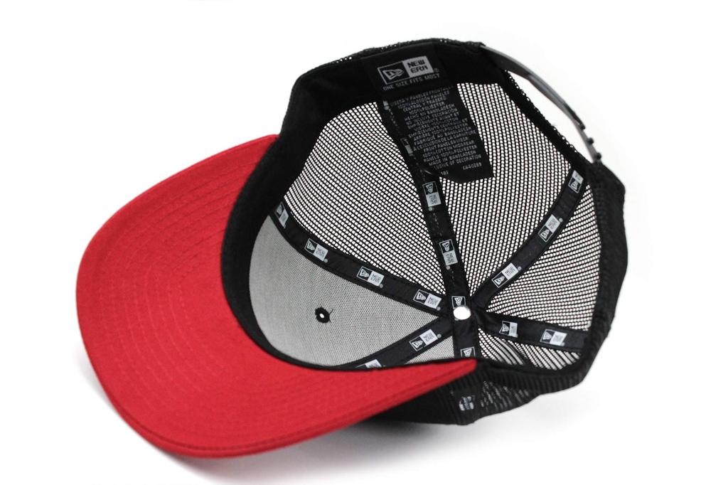 New Era Trucker Cap Low Profile Snapback In Black/Scarlet