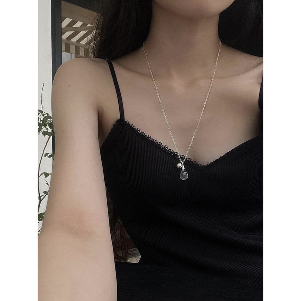 Dew Drop Necklace (Natural White Quartz)