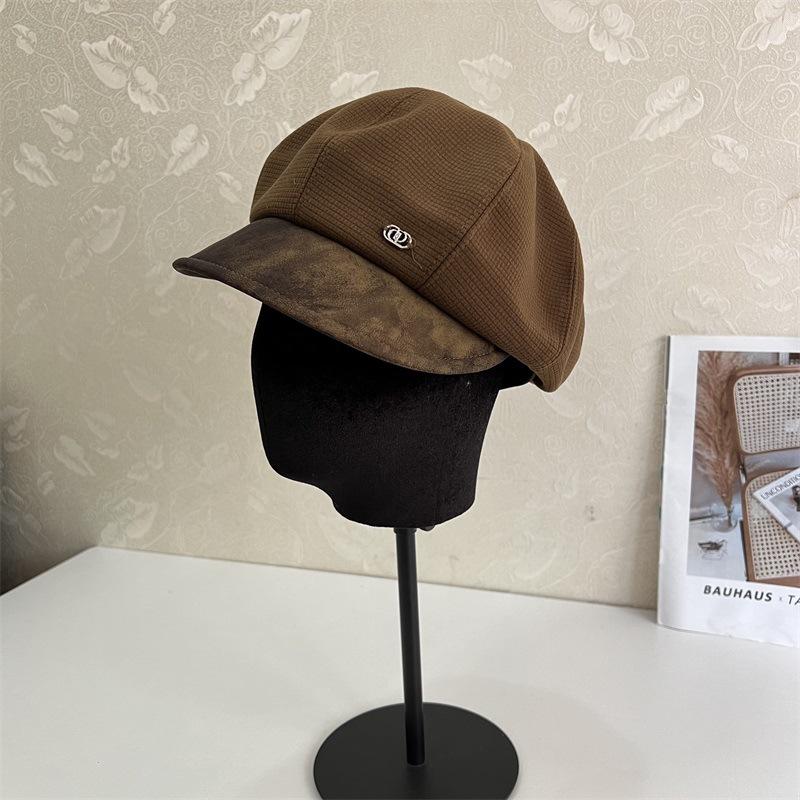 

Новая шляпа из звездчатого аниса весенне-осенняя шляпа художника женская повседневная универсальная для лица маленькая беретка тренд M（56-58cm） темно-коричневого