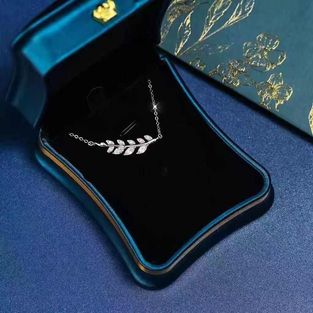 Women's Wheat Ear Necklace with Zircon Leaves - White Copper Collarbone Chain, Internet Celebrity Style, Available for Dropshipping