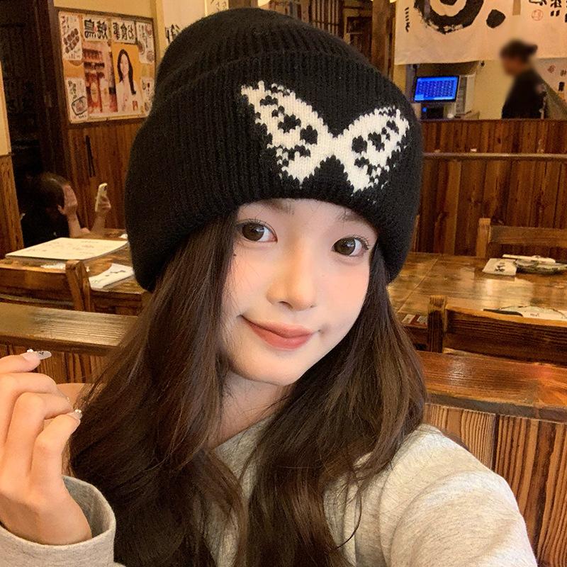 Butterfly Black Knitted Hat for Women Autumn and Winter Warm Street Versatile Face Showing Small Pullover Hat Cold Hat Trend