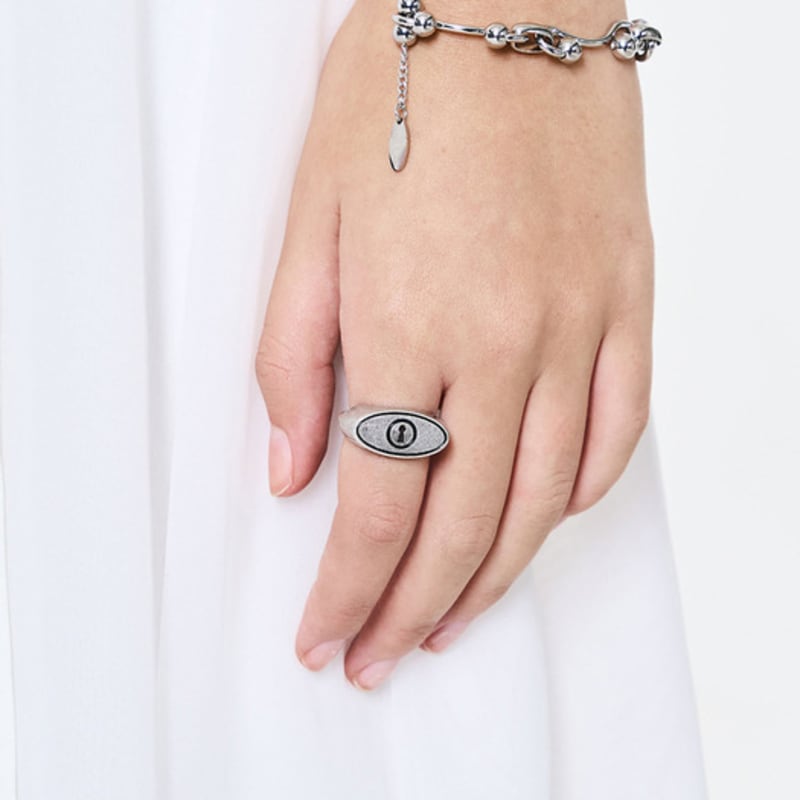 SENTIMENTS no.577 [BURNISH] ROUND KEY HOLE ring