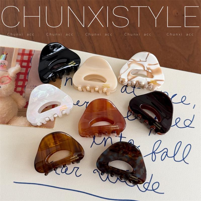 Elegant Acetate Half-Circle Claw Clip for Women – Versatile High-End Hair Accessory