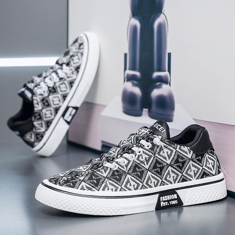 Summer Casual Shoes Men's Printed Canvas Shoes Trendy Low-top Student Sports Shoes Comfortable Versatile Fashion Board Shoes Men