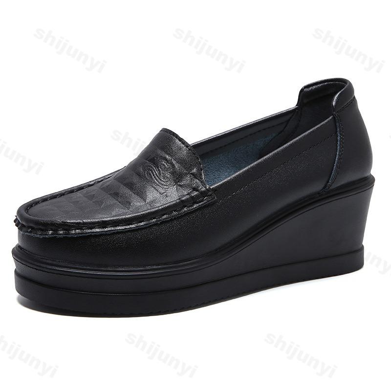 Fashion Women Wedge Platform Shoes 2025 Summer Fashion Comfortable Leather Casual Slip-on Women's Loafers Hollow Out Breathable Shoes