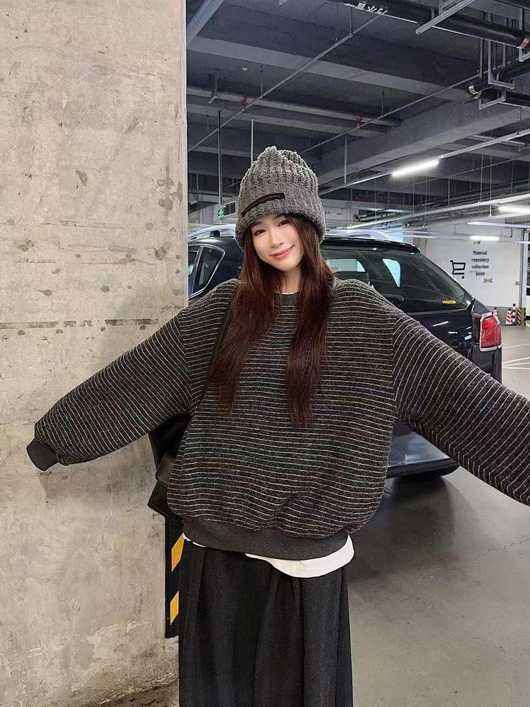 Women's 2025 Autumn Retro Striped Crew Neck Sweatshirt – Korean Style Loose Fit Trend
