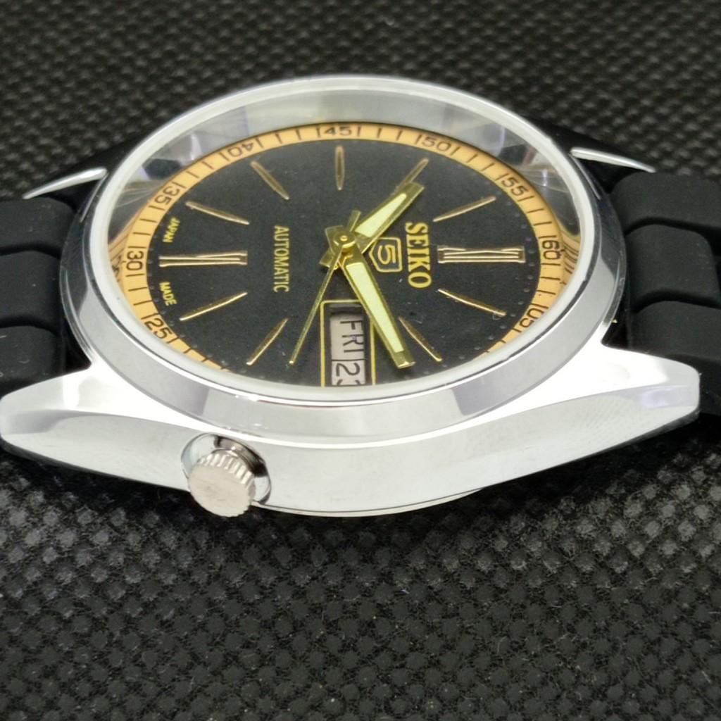 REFURBISHED VINTAGE SEIKO 5 AUTOMATIC 7009A JAPAN MENS BLACK WATCH 598-a313049-9 SKU598-a313049