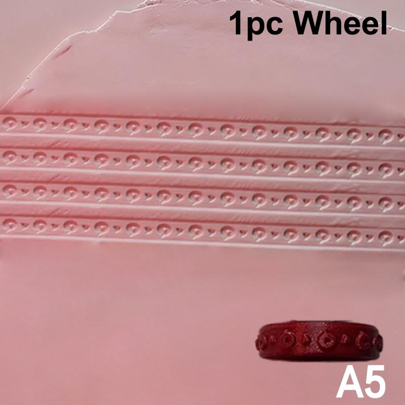 

Romantic Clay Stamp Roller Texture Wheel Heart-Shaped Rose Valentine S Day Pattern Diy Handmade Pottery Crafting Painted Stamp A5