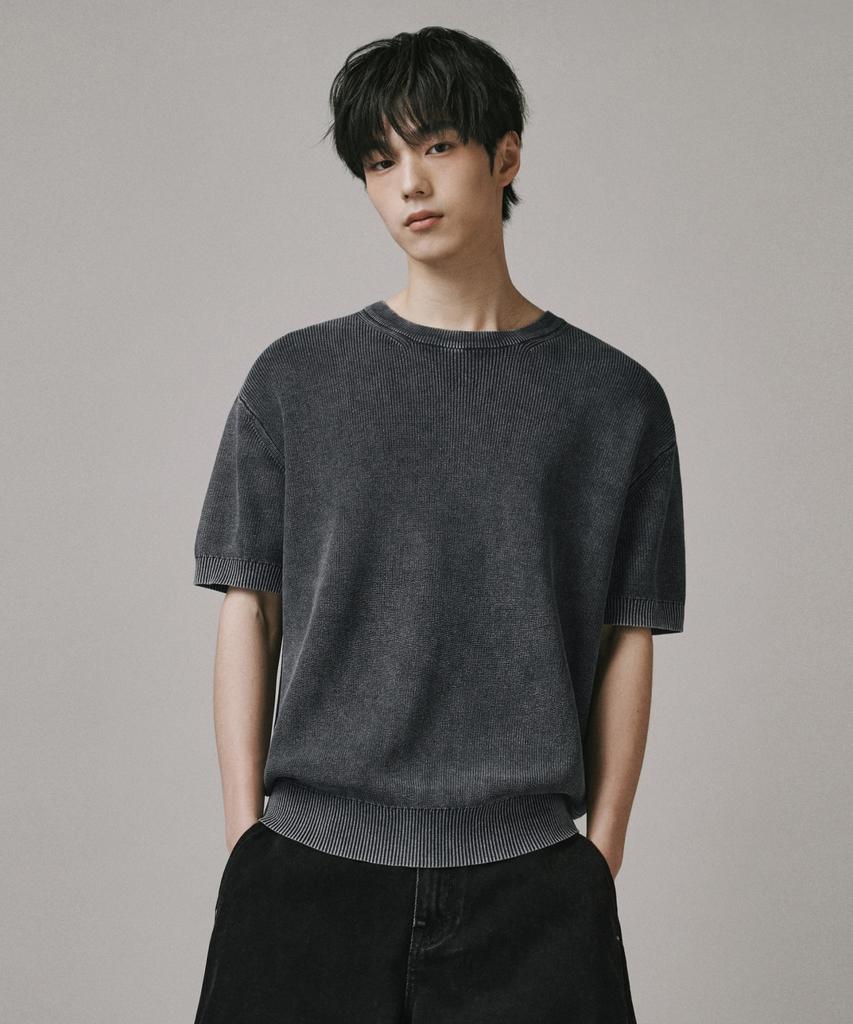 Beodeonteu Pigment Washed Round Neck Knit [Charcoal]
