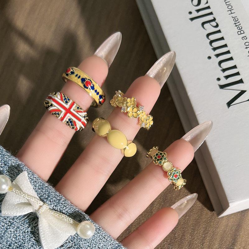 2026 Gold Glaze Luting Retro British Style Color Rice Flag Open Ring Female Simple Flower Light Luxury Temperament Ring