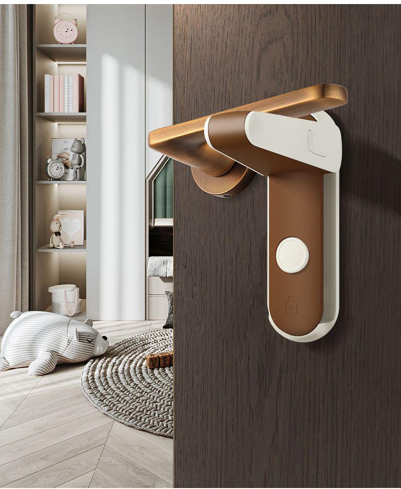 Zhao Zhiqian Anti-Theft Child-Proof Door Handle Lock