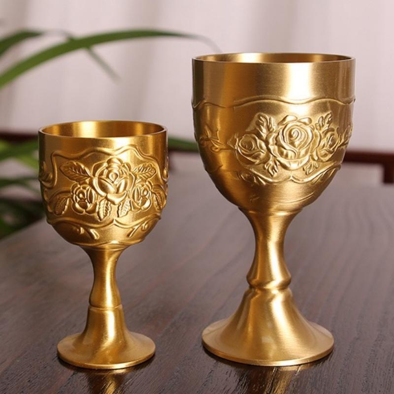 Brass Portable Mini Spirit Vodka Goblet, Engraved Flower Shaped Beverage Copper Cup,Friends Festive Gift Decoration 40ml,1pcs,