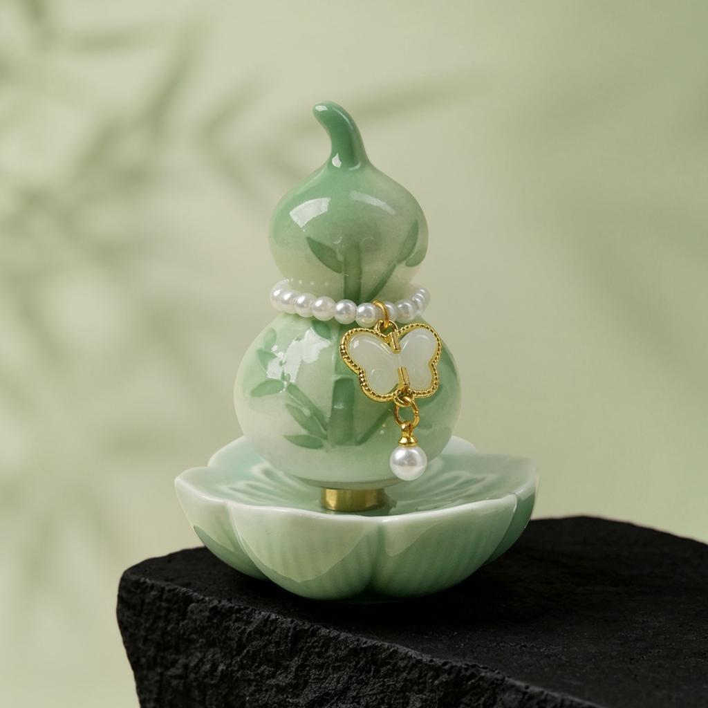 Jingdezhen Art Deco Good Fortune Gourd Ceramic Handicraft Ornament Rotatable Tea Pet Desktop Decor Elegant Gift for Women