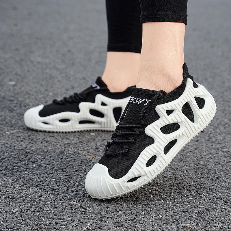 Men's Large-sized New Sports and Casual Couple Shoes Men's Outdoor Anti-slip Running Shoe Soft Soled and Soft Faced Casual Shoes